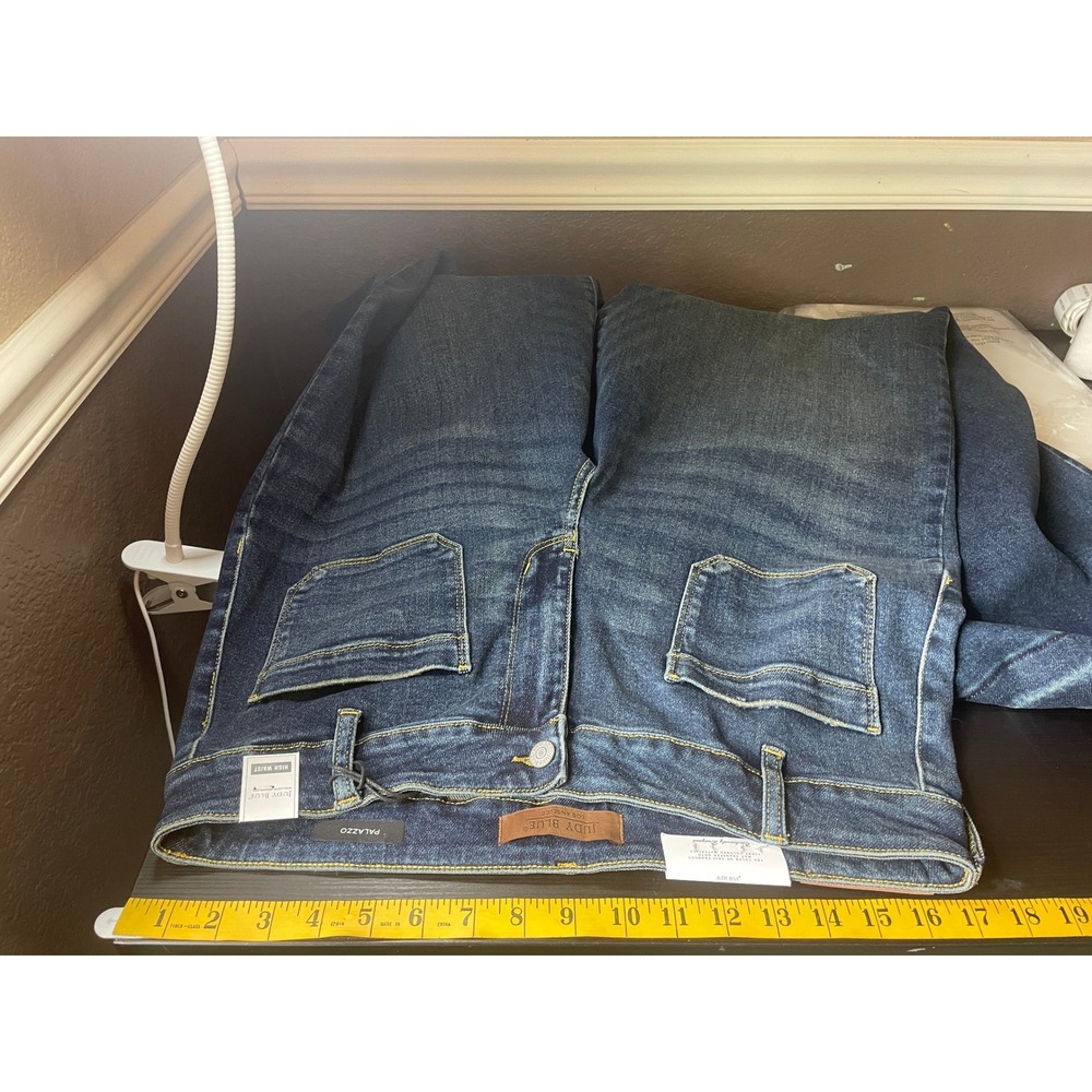 Judy Blue Retro Statement Patch Pocket Barrel Leg Palazzo Raw Hem 14W Hippie - Picture 5 of 11